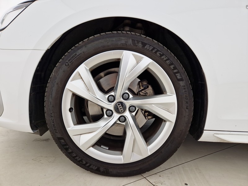 Audi A4 avant 30 2.0 tdi mhev s line edition 136cv s-tronic