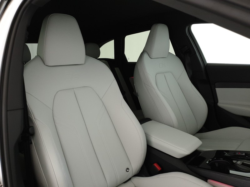 Audi A5 Avant 2.0TDI 204CV quattro S tronic S line Edition