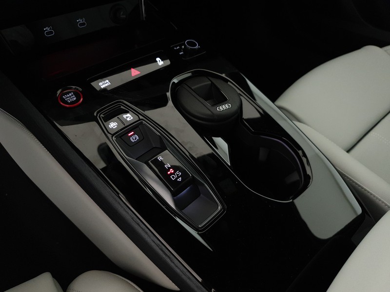 Audi A5 Avant 2.0TDI 204CV quattro S tronic S line Edition