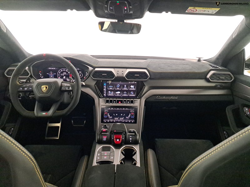 Lamborghini Urus 4.0 v8 performante auto