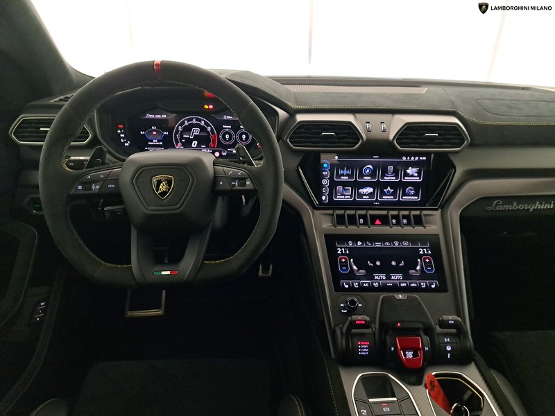 Lamborghini Urus 4.0 v8 performante auto