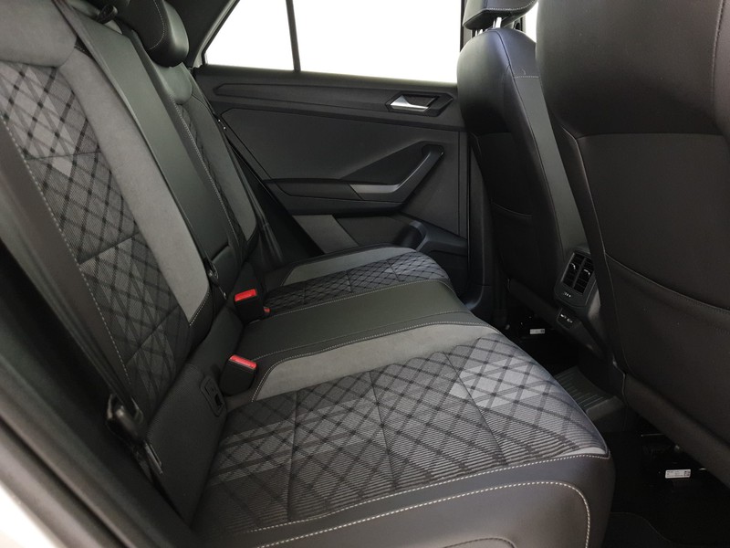 Volkswagen T-Roc 1.5 tsi r-line dsg