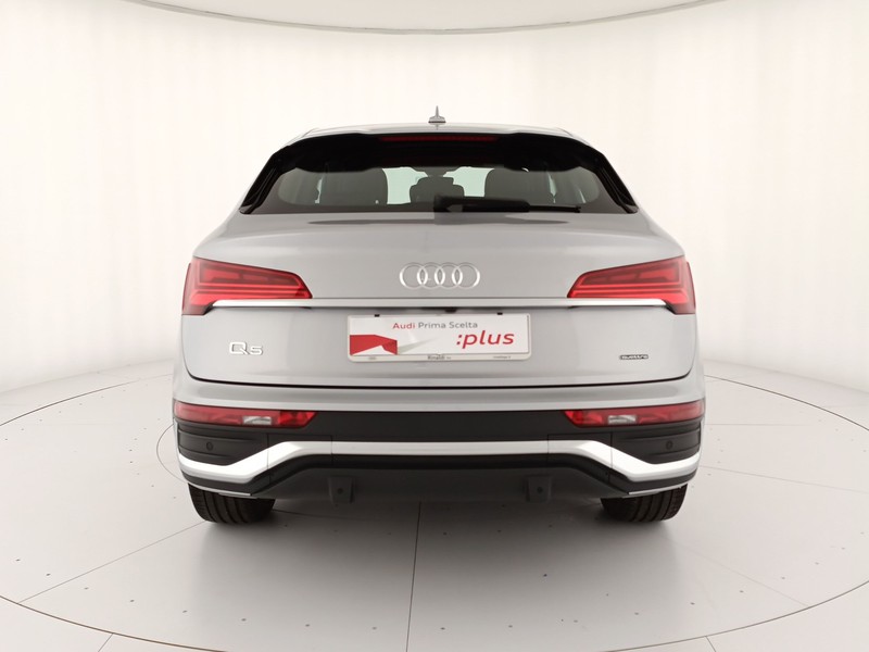 Audi Q5 sportback 40 2.0 tdi mhev 12v s line plus quattro s-tronic