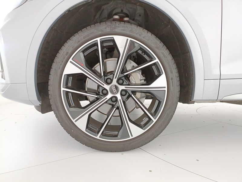 Audi Q5 sportback 40 2.0 tdi mhev 12v s line plus quattro s-tronic