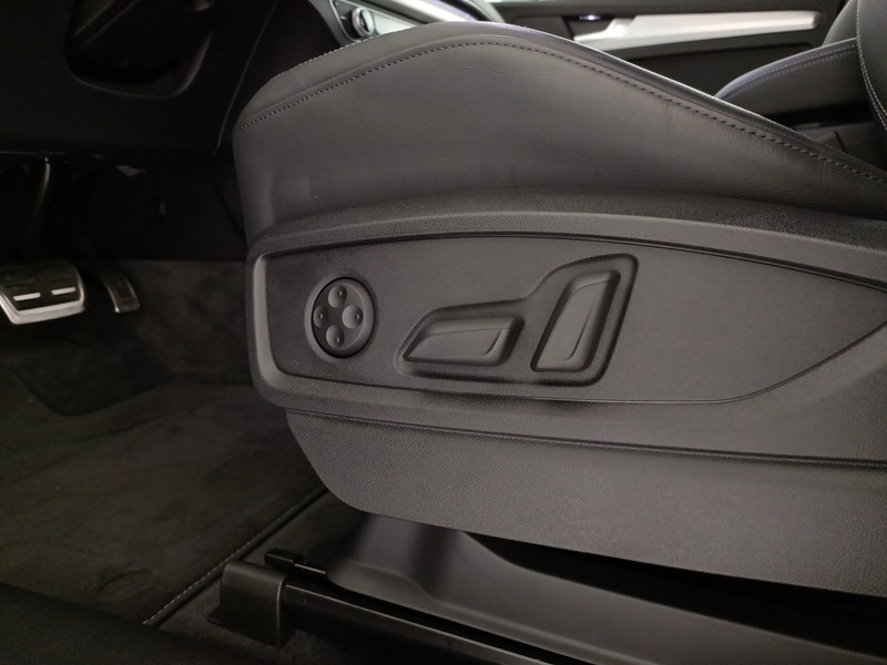 Audi Q5 sportback 40 2.0 tdi mhev 12v s line plus quattro s-tronic