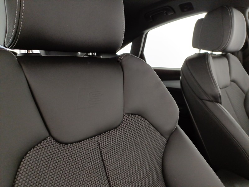 Audi Q5 sportback 40 2.0 tdi mhev 12v s line plus quattro s-tronic