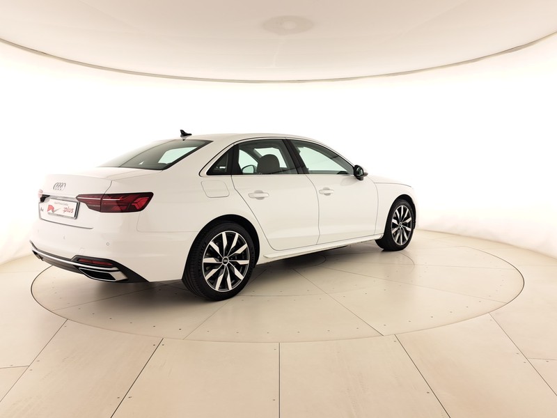 Audi A4 30 2.0 tdi mhev business advanced 136cv s-tronic