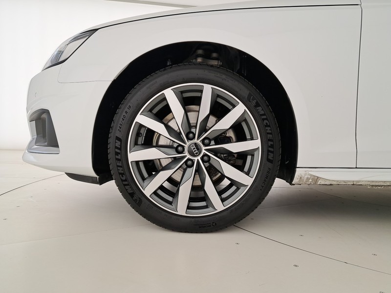 Audi A4 30 2.0 tdi mhev business advanced 136cv s-tronic