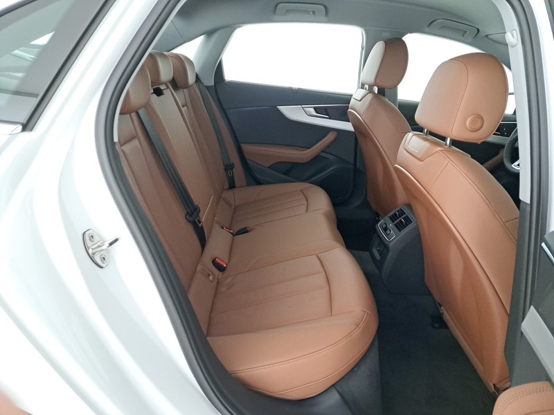 Audi A4 30 2.0 tdi mhev business advanced 136cv s-tronic