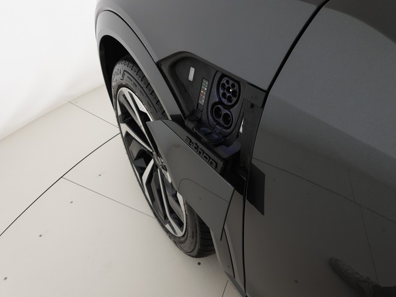 Audi Q8 e-tron Sportback 55 408CV quattro S line Edition