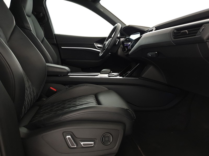 Audi Q8 e-tron Sportback 55 408CV quattro S line Edition