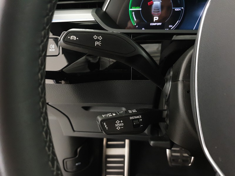 Audi Q8 e-tron Sportback 55 408CV quattro S line Edition