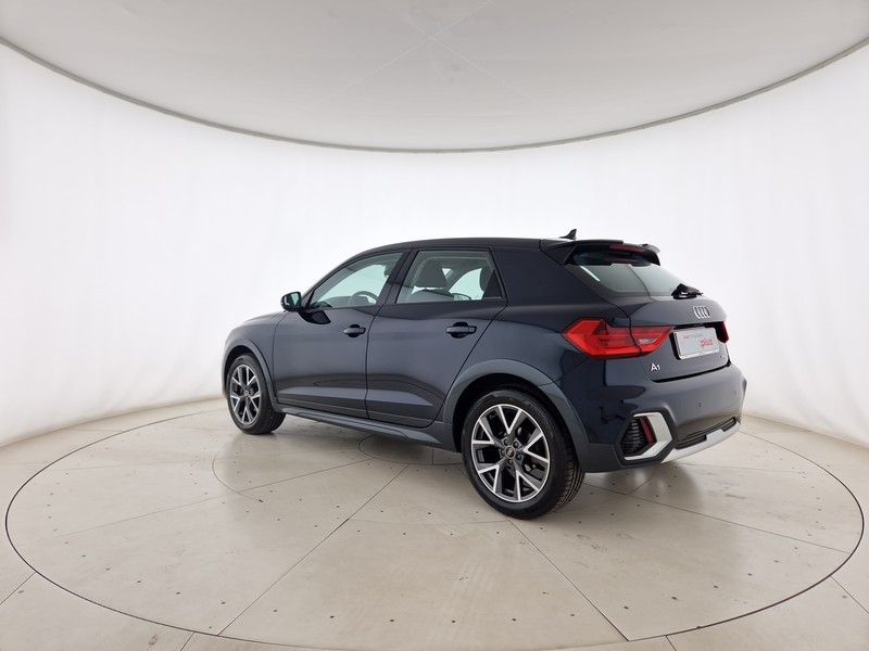 Audi A1 citycarver 30 1.0 tfsi admired 110cv s-tronic