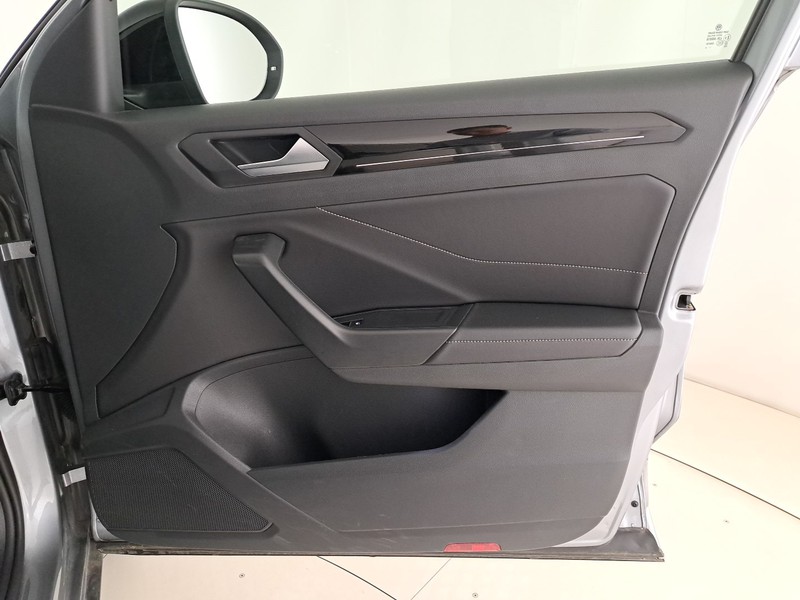 Volkswagen T-Roc 2.0 tdi r-line 150cv dsg