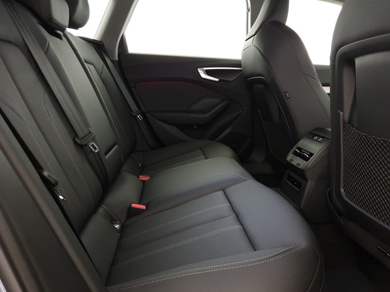 Audi A5 Avant 2.0TDI 204CV quattro S tronic S line Edition