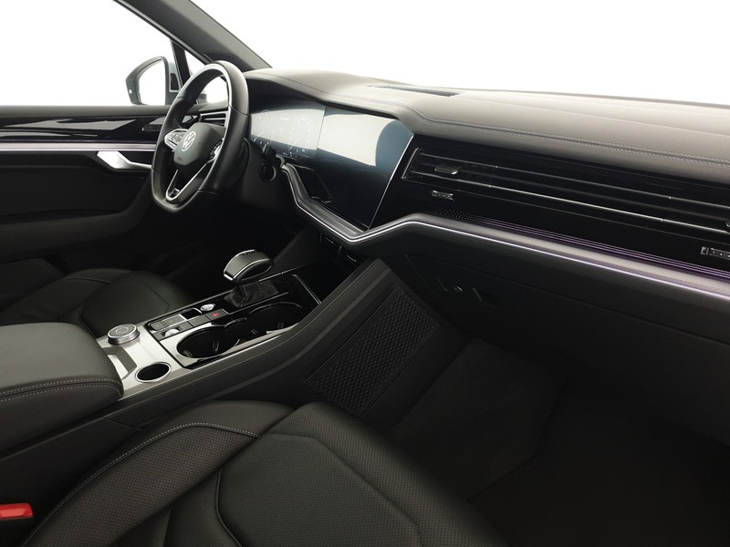 Volkswagen Touareg 3.0 v6 tdi elegance r-line exterior pack 286cv tiptronic