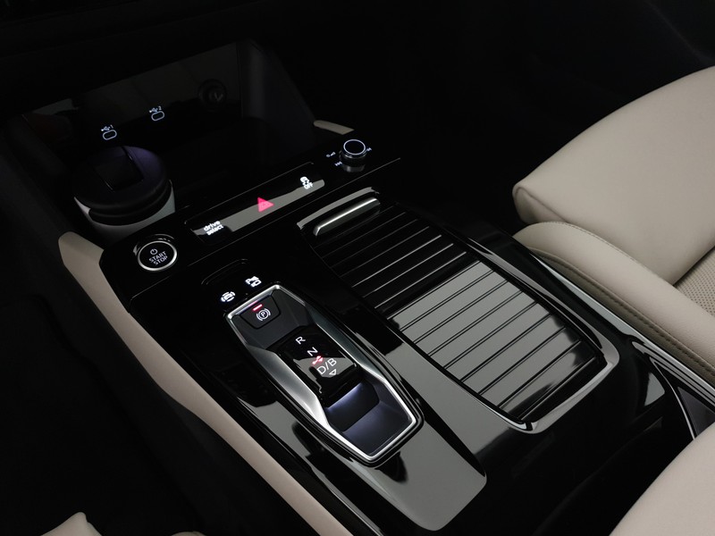 Audi Q6 e-tron Sportback 387CV quattro S line Edition