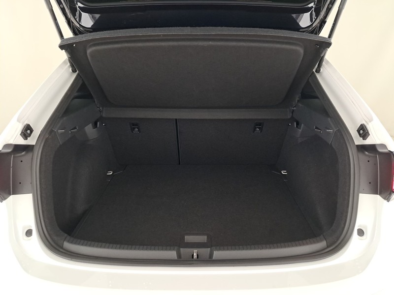 Volkswagen Taigo 1.0 tsi r-line 110cv dsg