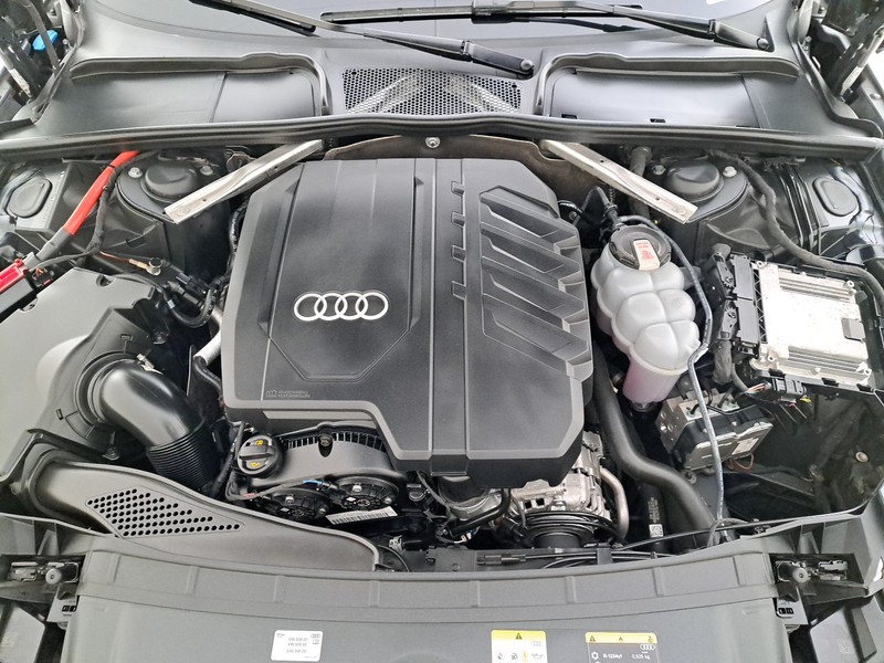 Audi A4 avant 35 2.0 tfsi mhev business 150cv s-tronic