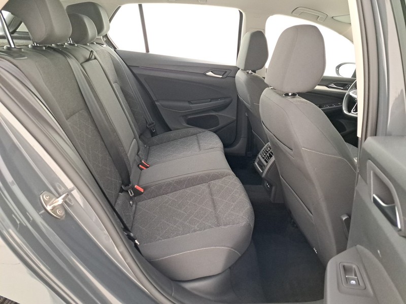 Volkswagen Golf 1.5 etsi evo life 130cv dsg