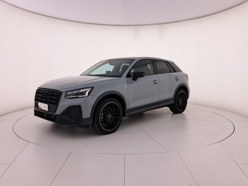 Audi Q2 30 2.0 tdi identity black