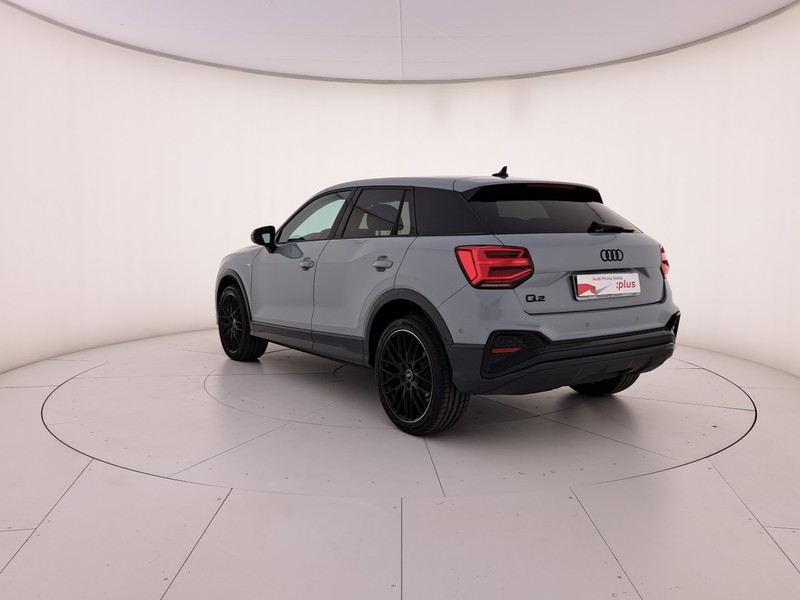 Audi Q2 30 2.0 tdi identity black