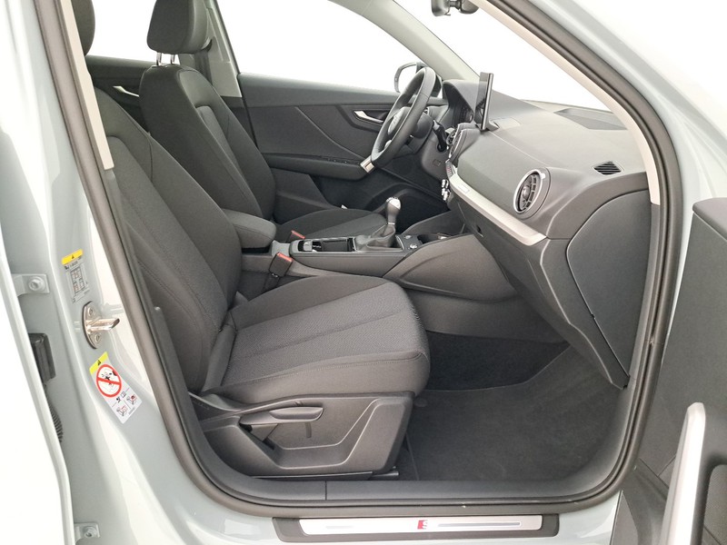 Audi Q2 30 2.0 tdi identity black