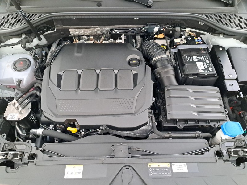 Audi Q2 30 2.0 tdi identity black