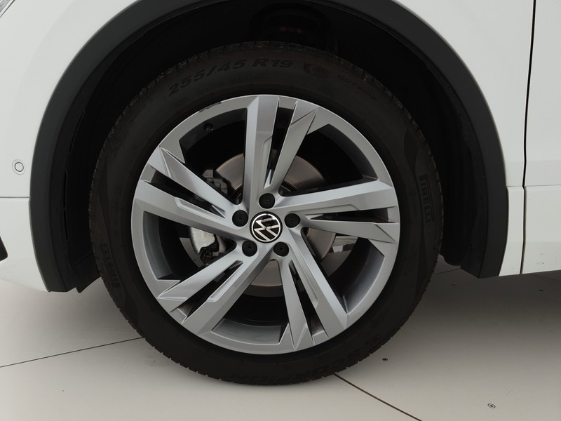 Volkswagen Tiguan 2.0 tdi r-line 150cv dsg