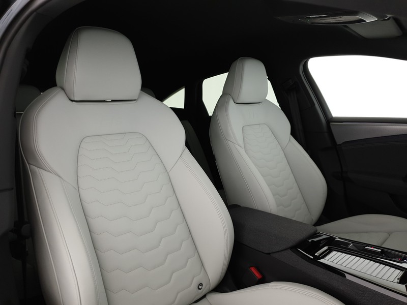 Audi S6 e-tron Sportback 551CV quattro Sport Attitude