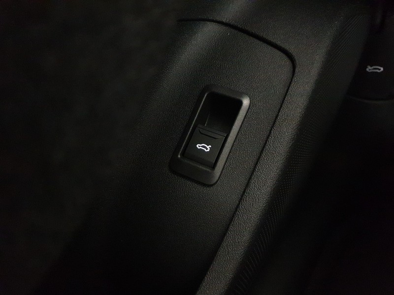 Audi S6 e-tron Sportback 551CV quattro Sport Attitude