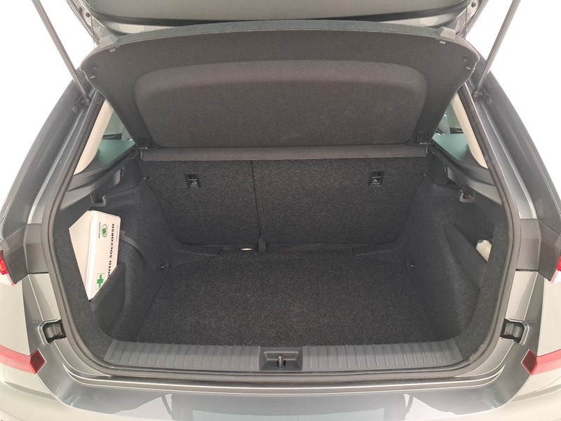 Skoda Kamiq 1.0 tsi black dots 115cv