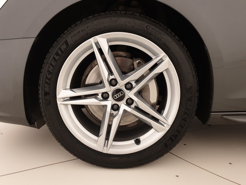 Audi A4 Avant 40TDI 204CV S tronic S line Edition