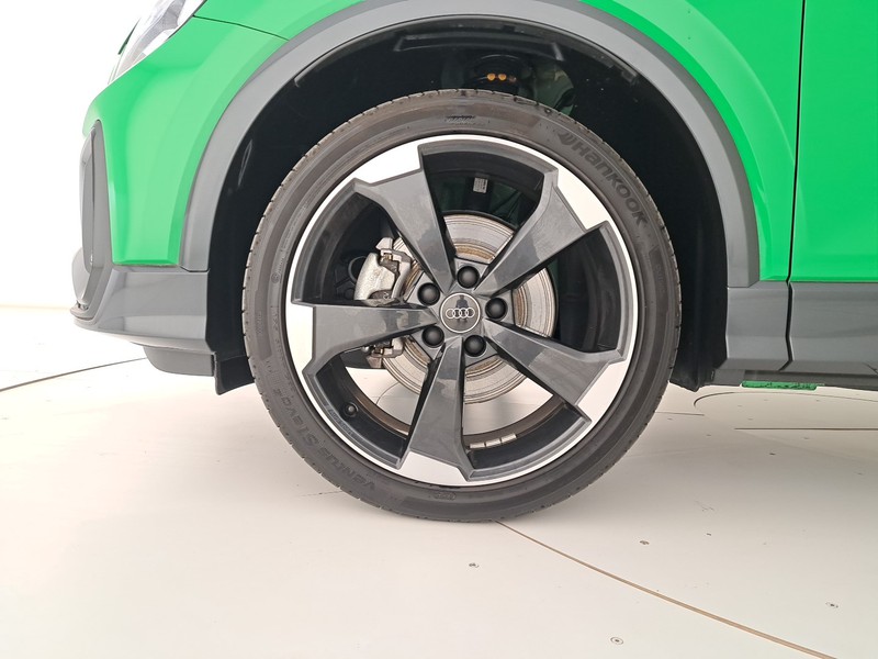 Audi Q2 30 2.0 tdi identity black s-tronic