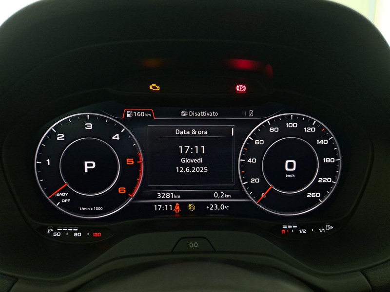 Audi Q2 30 2.0 tdi identity black s-tronic