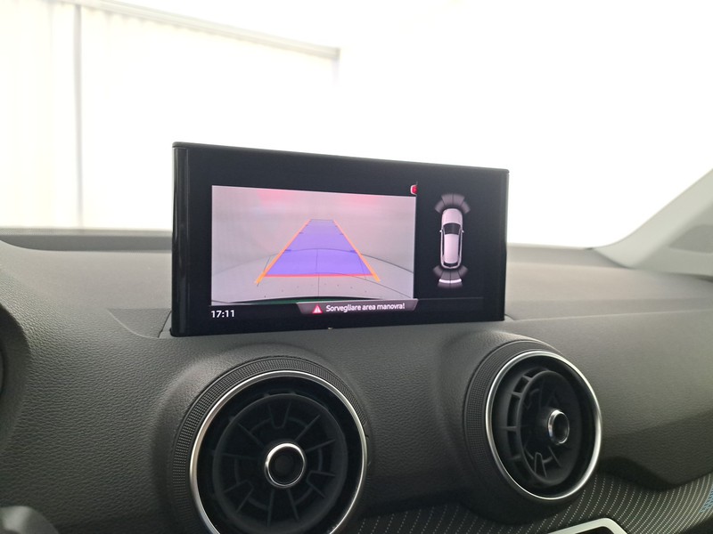 Audi Q2 30 2.0 tdi identity black s-tronic