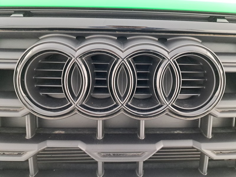 Audi Q2 30 2.0 tdi identity black s-tronic