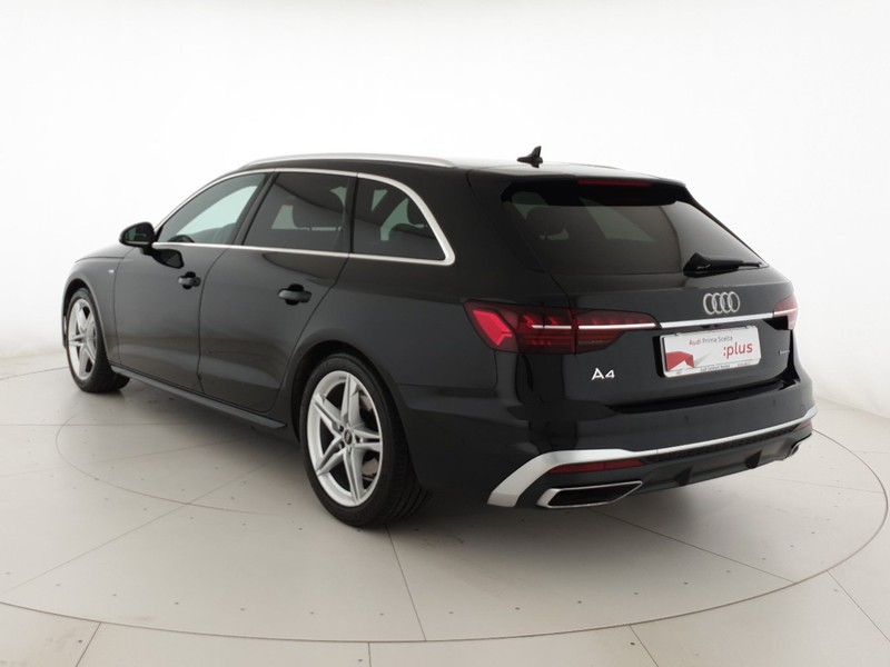 Audi A4 Avant 40TDI 204CV quattro S tronic S line Edition