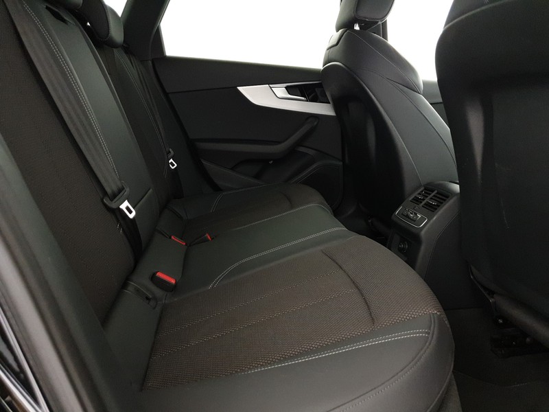 Audi A4 Avant 40TDI 204CV quattro S tronic S line Edition