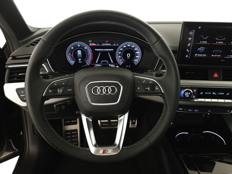 Audi A4 Avant 40TDI 204CV quattro S tronic S line Edition