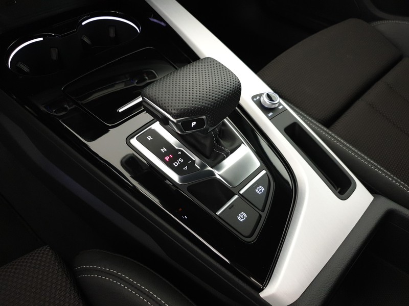 Audi A4 Avant 40TDI 204CV quattro S tronic S line Edition