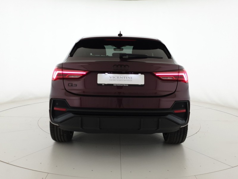 Audi Q3 Sportback 35TDI 150CV S tronic Identity Black