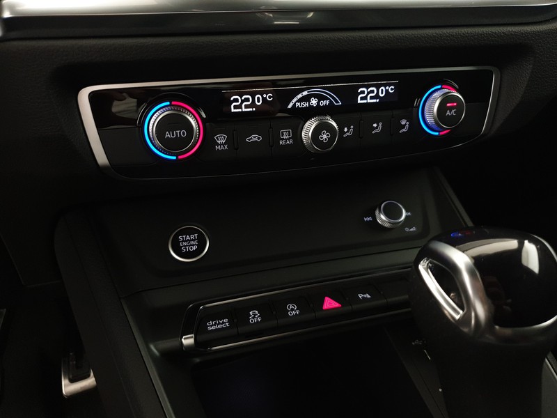 Audi Q3 Sportback 35TDI 150CV S tronic Identity Black