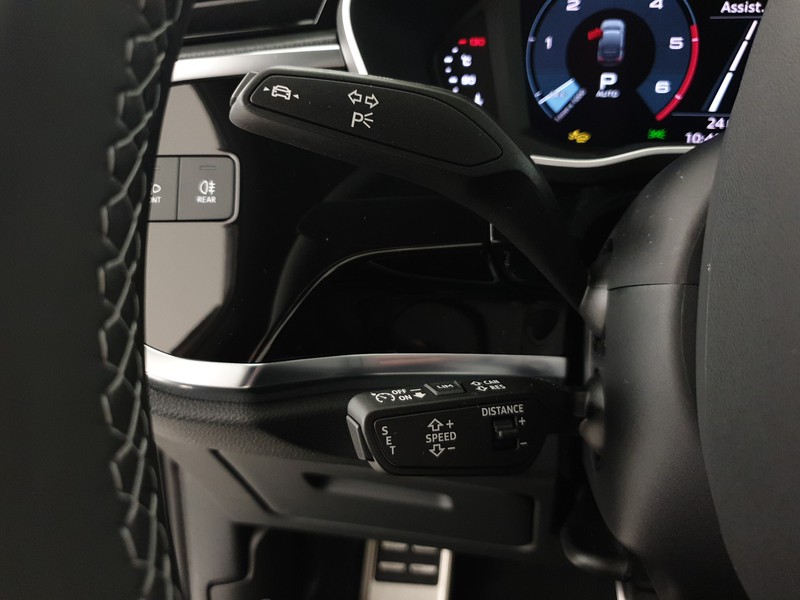 Audi Q3 Sportback 35TDI 150CV S tronic Identity Black