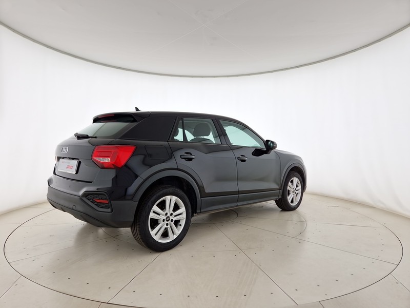 Audi Q2 30 2.0 tdi business s-tronic