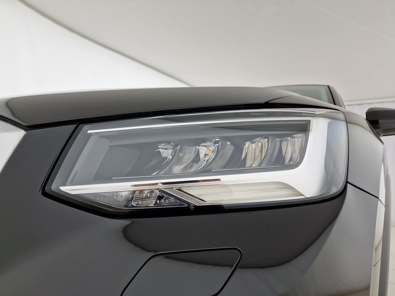 Audi Q2 30 2.0 tdi business s-tronic
