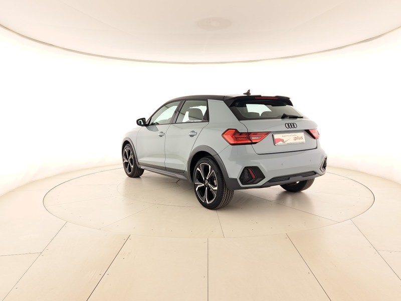 Audi A1 citycarver 30 1.0 tfsi identity contrast 110cv s-tronic