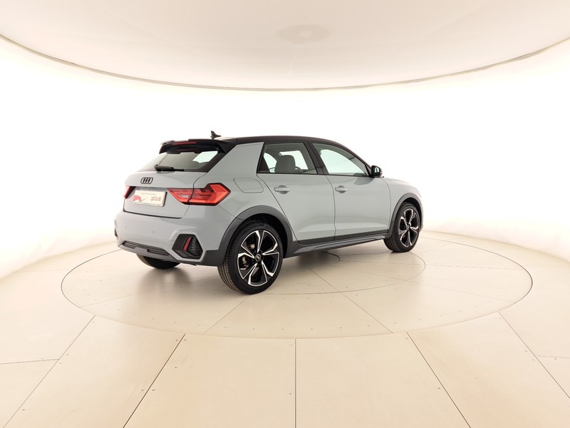 Audi A1 citycarver 30 1.0 tfsi identity contrast 110cv s-tronic