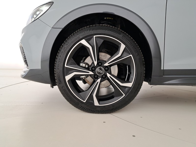Audi A1 citycarver 30 1.0 tfsi identity contrast 110cv s-tronic