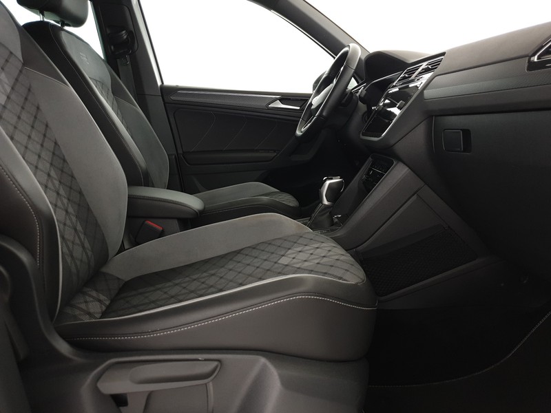 Volkswagen Tiguan 2.0 tdi r-line 150cv dsg